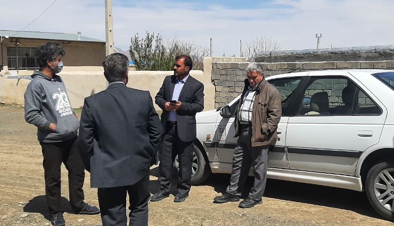 حضور برخی از مسئولان در روستای رحمت آباد